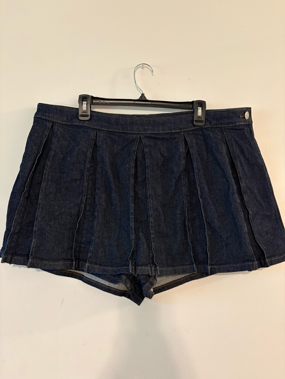 Torrid Belle Isle Pleated Dark Blue Denim Pleated Women’s Skort